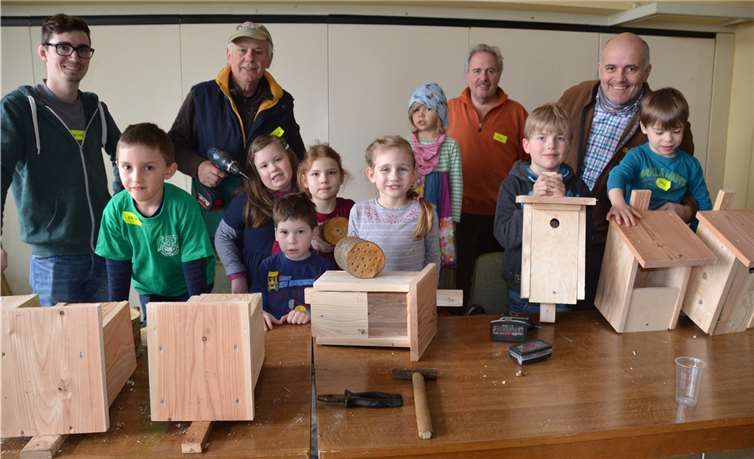 Vorschulkinder bauten Nistkästen und Behausungen für Insekten.Weigert