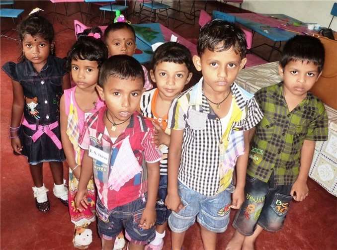 Vorschulkinder des Anura College, die bald in den neuen Schulraum umziehen.