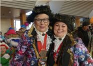Vorsitzende Helga Fürst und Narrenmoderatorin Carmen Kunantz hatten das Event im...