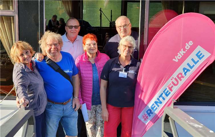 Vorsitzender der Arbeitsgemeinschaft Rüdiger Hof (2. von links) mit seinem Team. Foto: privat