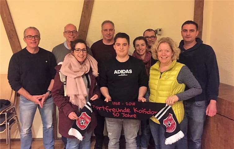 Vorstand: Henry Klar, Thomas Waldminghaus, Tanja Löhr, Dirk Enzinger, Marius Nechterschen, Julia Arzdorf, Daniel Ockenfels, Birgit Nechterschen, Martin Nechterschen (v. l.).privat