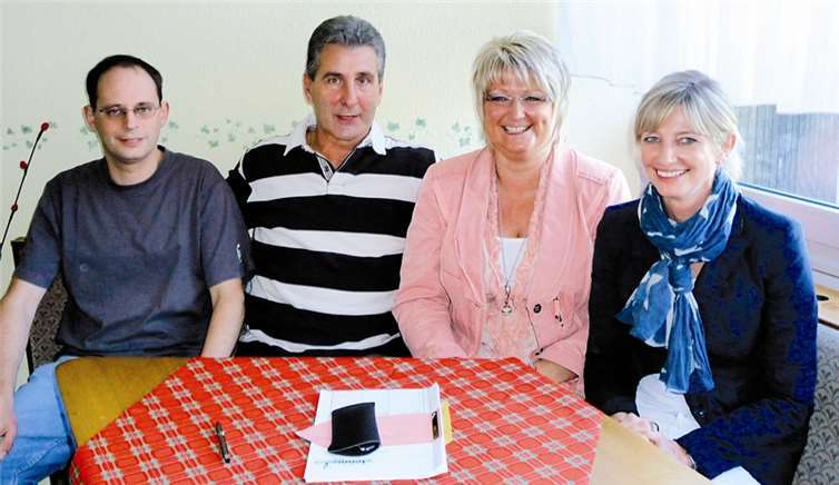Vorstand der Daufenbacher Tennisfreunde e.V., (v.l.) Volker Nieß, Rainer Puderbach, Kerstin Kambeck-Baumung, Ute Spies. Archiv Chr. Haag