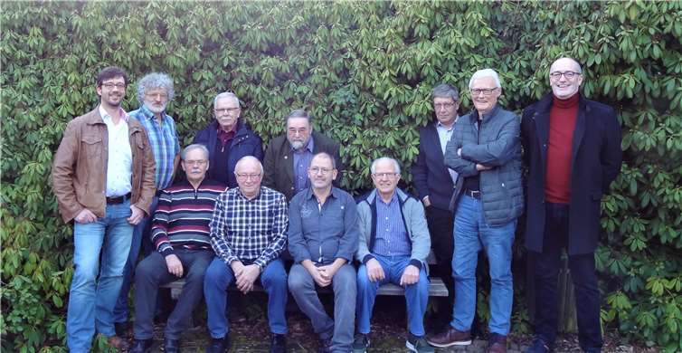 Vorstand und Mitwirkende waren zufrieden mit den Ergebnissen der Mitgliederversammlung des Fördervereines im Ignatius-Lötschert-Haus im Buchfinkenland. Foto: Privat