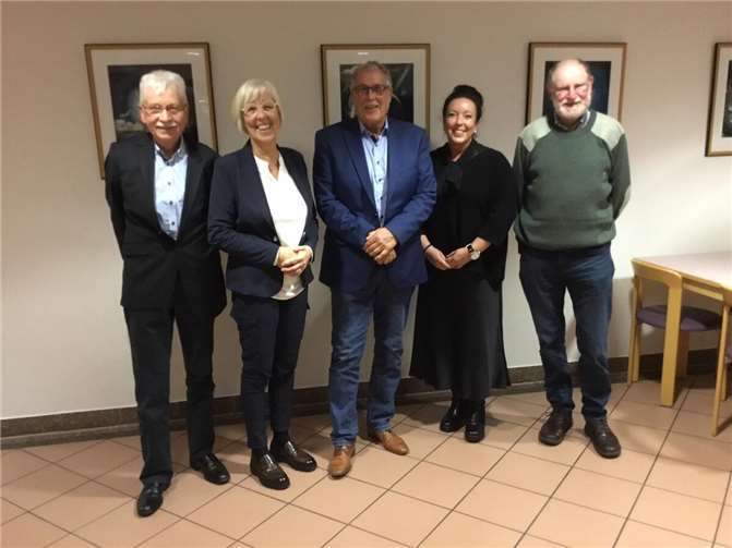 Vorstand v.l. : Beisitzer Lorenz Denn, Vorsitzende Pia Wasem, stellv. Vorsitzender Wilfried Humpert, Kassenprüferin Kerstin Schmitgen und Kassierer Dr. Eckehardt Louen. Stefan Fassbender wie bisher Beisitzer und Hermann Josef Jahn als weiterer Kassenprüfer fehlen auf dem Foto.  Foto: privat