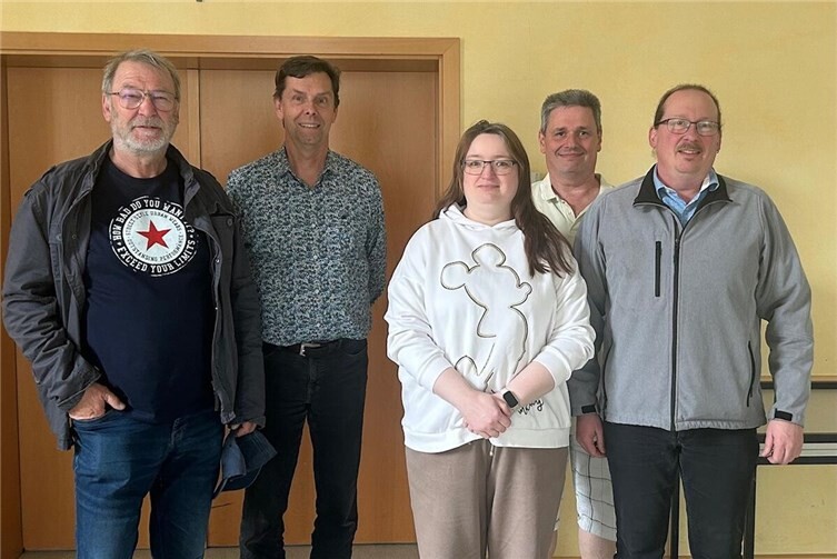 Vorstand v.l.: Christoph Schossig, Ralf Arnold, Christin Minkewitz, Oliver Hartmann, Patrick Simmer.