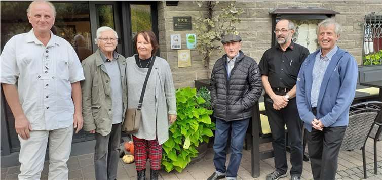 Vorstandsmitglieder fuhren mit Robert Schlötter bei schönstem Herbstwetter nach Löf.Foto: privat