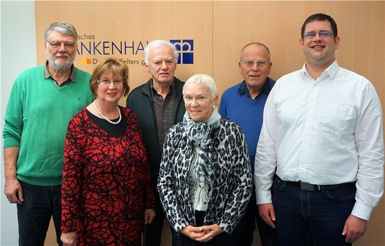 Vorstandsmitglieder (v.l.): Erwin Kuhn (Vorsitzender), Bärbel Eyl (Beisitzerin), Christel Ehl (Beisitzerin), Egon Theis (Schriftführer), Elmar Klaas (stellvertretender Vorsitzender), Christian Gäffgen (Schatzmeister).  privat