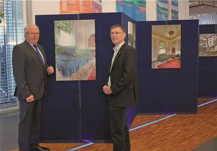 Vorstandssprecher Franz-Jürgen Lacher mit Künstler Matthias Brand. privat