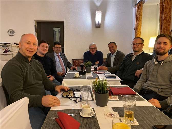 Vorstandstreffen in Rhens: v.l. Jens Boettiger, Harvey Kerschbaumer, Alexander Schöne, Manfred Frickel, Jens Firmenich, Frank Weiland, Max Fischer.Foto: privat
