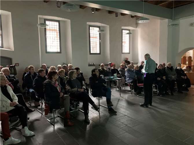 Vortrag von Herr Hirschhausen im Stiftsmuseum.