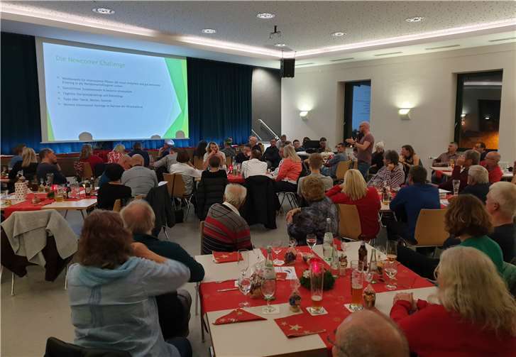 Vortrag von Kai Wesseling über die Newcomer Challenge.Quellen: Drachen- und Gleitschirmfliegerfreunde Rhein-Mosel-Lahn