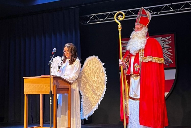Vorweihnachtliche Herzlichkeit: Kettig feiert mit Senioren. Foto: Birgit Quint