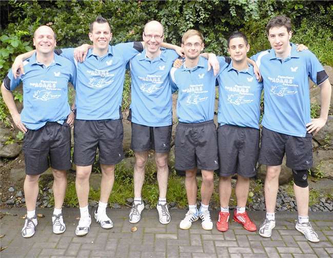 Vorzeitig zum Meistertitel in der 1. Rheinlandliga (v. l.): Pfannebecker, Bitzigeio, Adams, Hillesheim, Munk, Zimmer; es fehlen Knaub und Assenmacher. privat