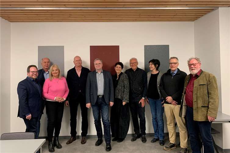 V.re. Dr. Peter Itzel, Vorsitzender - Jörg Jäger - Eleonore Ciupka - Prof. Theo Enders - Susanne Terhorst - Harald Kruse - Wolfgang Fensch - Dr. Margit Theis-Scholz - Bernd Weirich - Pascal Badziong. Foto: Regine Förger