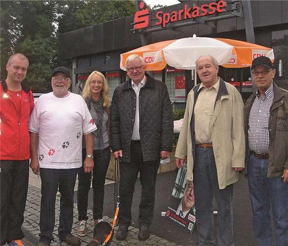 V.re. Gert Born, Bernhard Wiemer, Dr. Fuchs (MdB), Christine Kersten, Werner Dietz, Christoph Helling.privat