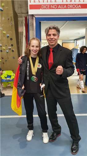 WKU-Präsident Klaus Nonnemacher gratulierte der jungen Nachwuchssportlerin persönlich.Foto: privat