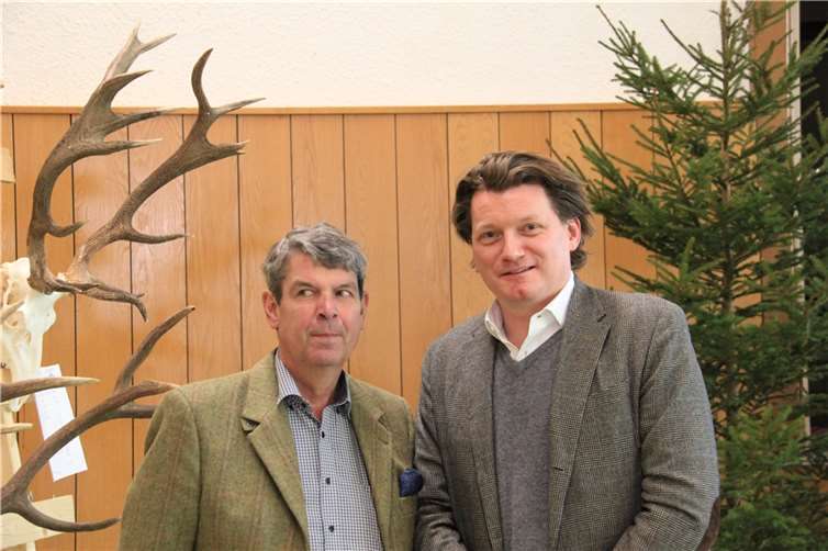 Wachwechsel: Vorsitzender Ralf Mocken (links) mit Nachfolger Christian Möllers.