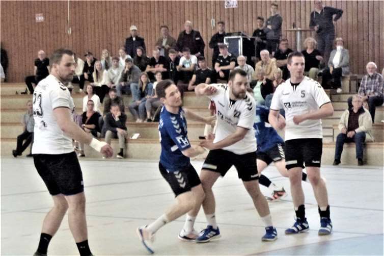 Während Markus Häring zu den beständigsten und erfahrensten SVU-Spielern gehört ist Mika Helf zwar auch ein Örmser Eigengewächs , befindet sich jedoch gerade erst am Beginn einer vielversprechenden portlerkarriere. Foto: Jürgen Grab