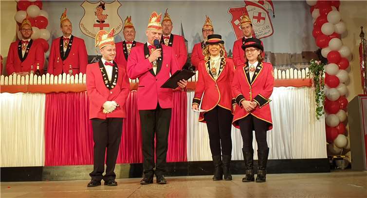 Während der Ehrung von Dominik Huisman und Melanie Schuth. Fotos: Björn Dielmann