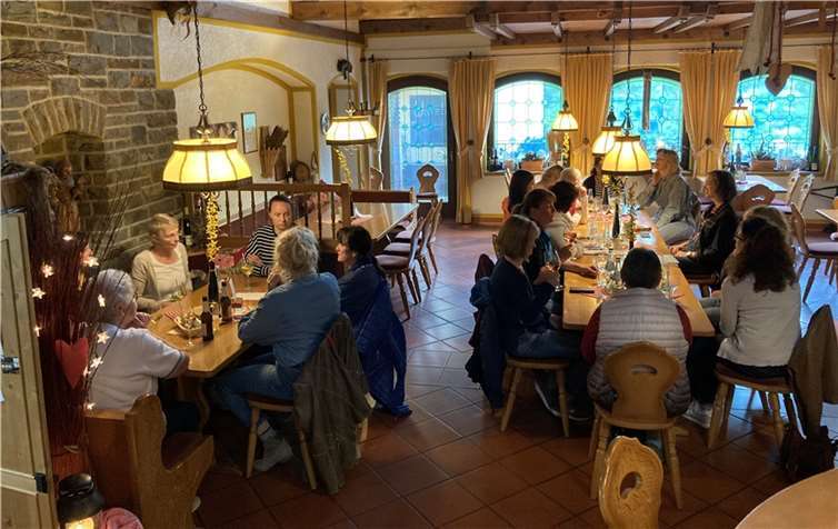 Während der Jahreshauptversammlung der Fidelen Möhnen Lehmen. Foto: privat
