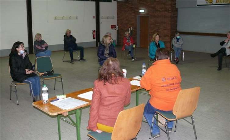 Während der Mitgliederversammlung.Quellen: Gymnastik-Riege Dedenbach e.V.