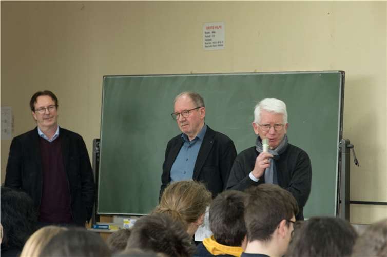 Während der Podiumsdiskussion.  Quelle: IGS Neuwied