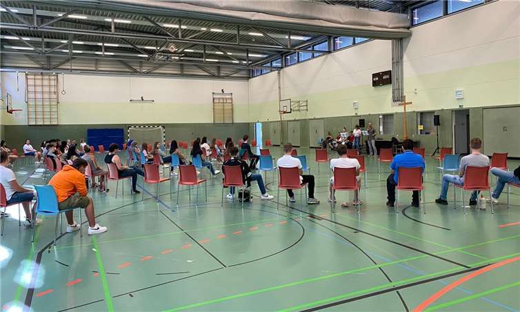 Während der Schulentlassfeier der Karl-Fries Realschule plus Bendorf.Quelle: Karl-Fries Realschule plus Bendorf
