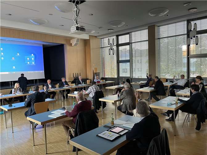 Während der Sitzung des Kreisausschusses.