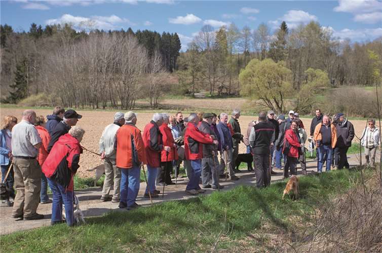 Während der Wanderung gab es immer wieder Informationsstopps. -WT-