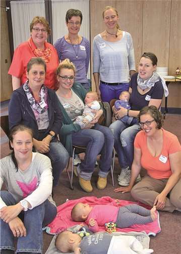 Während der Weltstillwoche zum Thema „Stillen – Ein Gewinn fürs Leben“ freute sich das Team der Geburtshilfe über den gemeinsamen Austausch mit den jungen Müttern.Cornelia Kreutzberg