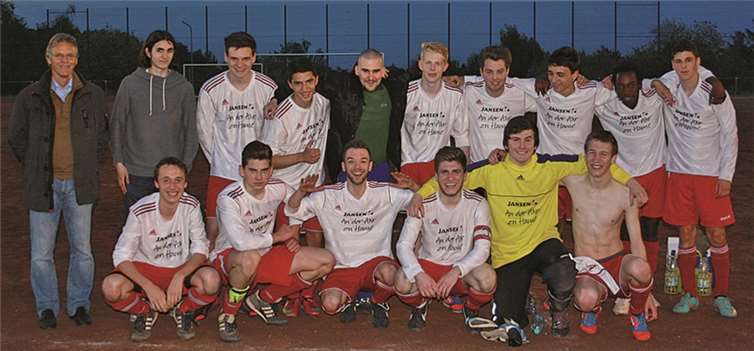 Während der gesamten Saison zeigte die Mannschaft eine souveräne Leistung.  Privat