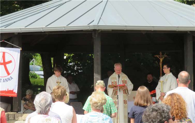 Während des Gottesdienstes zum Kirchweihfest.Fotos: privat