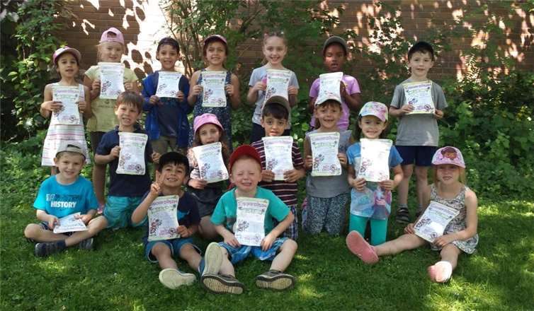 Während des Projektes „Forschen mit Fred“ setzten sich die Vorschulkinder der Kita St. Albert mit naturwissenschaftlichen Vorgängen aus ihrer alltäglichen Umwelt auseinander. Foto: privat