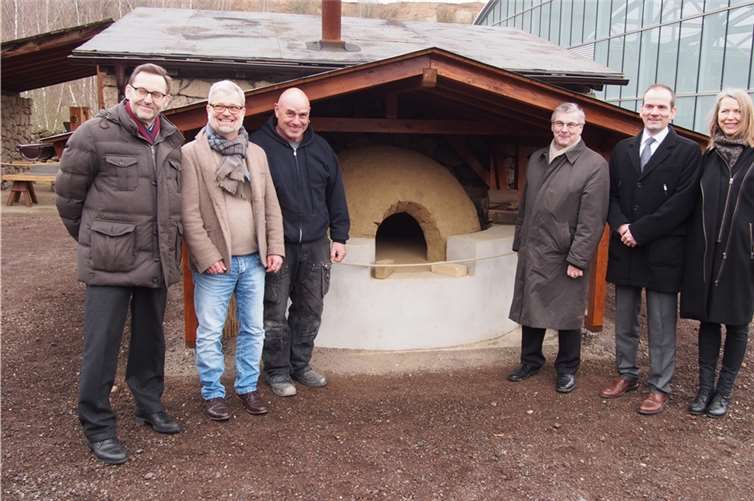 Während einer Pressekonferenz stimmte die Geschäftsführung der Vulkanpark GmbH auf die kommende Saison ein. (v.l.n.r.) Landrat Dr. Alexander Saftig, Jörg Busch, Geschäftsführer der Vulkanpark GmbH, Falko Daim, Generaldirektor des Römisch-Germanischen Zentralmuseums Mainz und Holger Schaaff, Leiter des Kompetenzbereiches Vulkanologie, Archäologie und Technikgeschichte (VAT) des Römisch-Germanischen Zentralmuseums.UBU