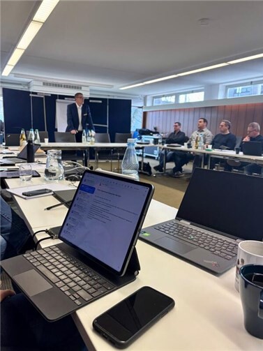 Während einer zweitägigen Schulung des Krisenstabs der Wachtberger Verwaltung standen Szenarien wie ein flächendeckender Stromausfall und ein Cyberangriff im Mittelpunkt.Foto: Gemeinde Wachtberg