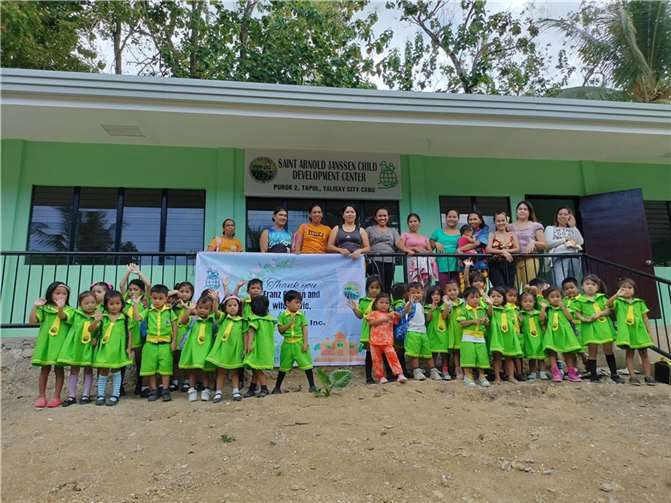 Während ihre Eltern auf dem Müll arbeiten, lernen in der neuen Vorschule Tapul rund 80 Müllkippenkinder ein neues Leben kennen – beste Voraussetzungen für einen erfolgreichen Start in die Schule.  Foto: Joel Toroy