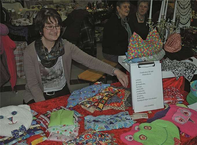 Wärmende Körnersocken gab es bei Manuela Bernes