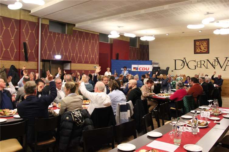 Wahlen bestimmten große Teile des Kreisparteitages der CDU Ahrweiler im Dernauer Culinarium.  Foto: GS