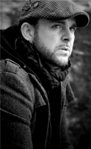 Waldemar Felix lädt die Konzertbesucher zu einer musikalischen Reise nach Irland und Schottland ein.  privat