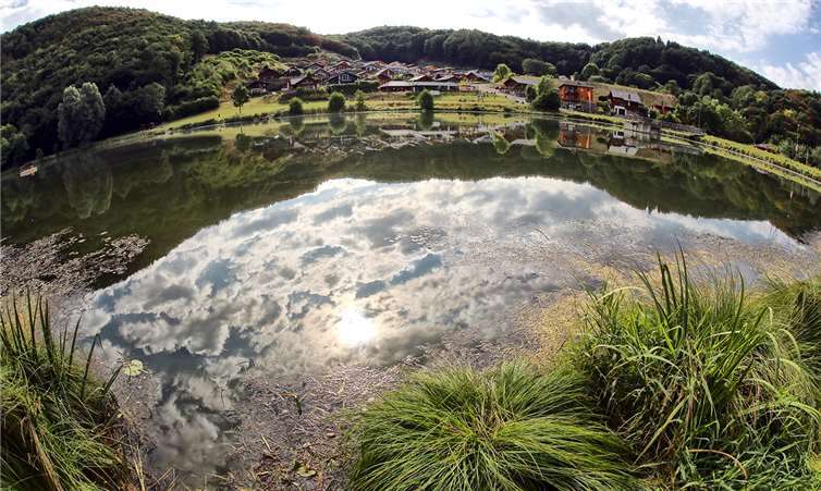 Waldsee Rieden mit Ferienpark. Jürgen Thierfelder