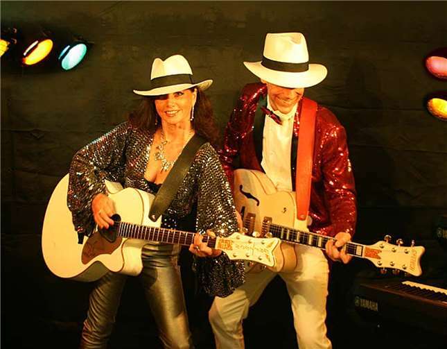 „Walkin‘ Shoes“ freut sich schon auf ihr Publikum in Buchholz. Foto: privat