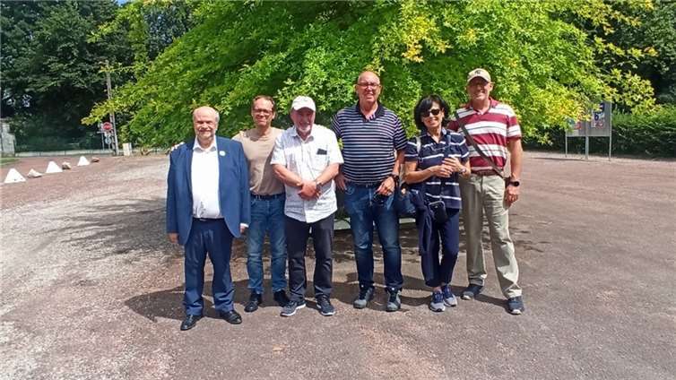 Walter Hain während seines Besuches in Lux. Quelle: Ortsgemeinde Wolken