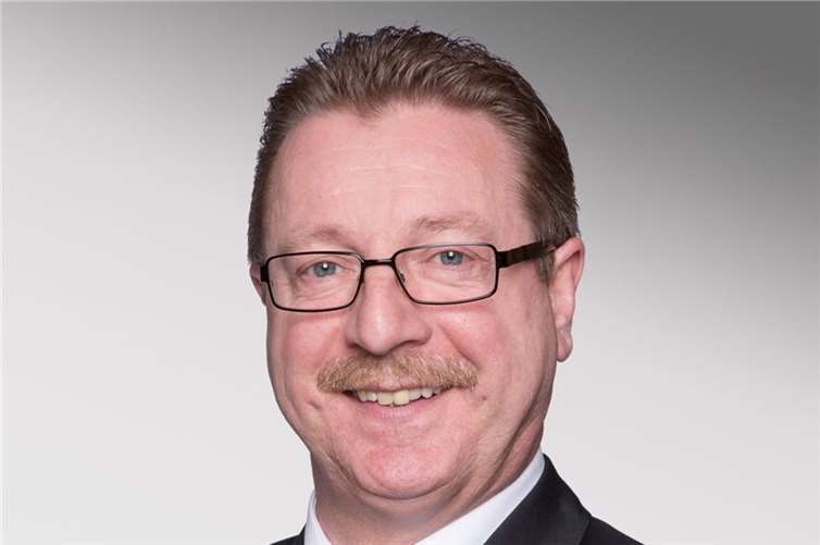 Walter Köbbing.