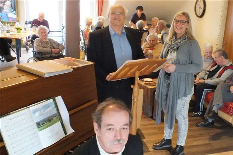 Walter Müller begeisterte mit seinem Gesang die Bewohner und Gäste. privat