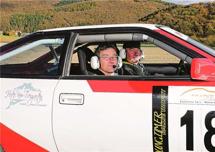 Walter Schneider mit Copilot Christian Stratmann im Toyota Celica.