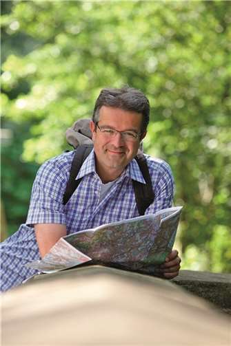 Wanderlust und Wanderfrust stehen im Mittelpunkt des Comedy-Programms, das Manuel Andrack am 5. Juni in Bad Neuenahr präsentiert. privat