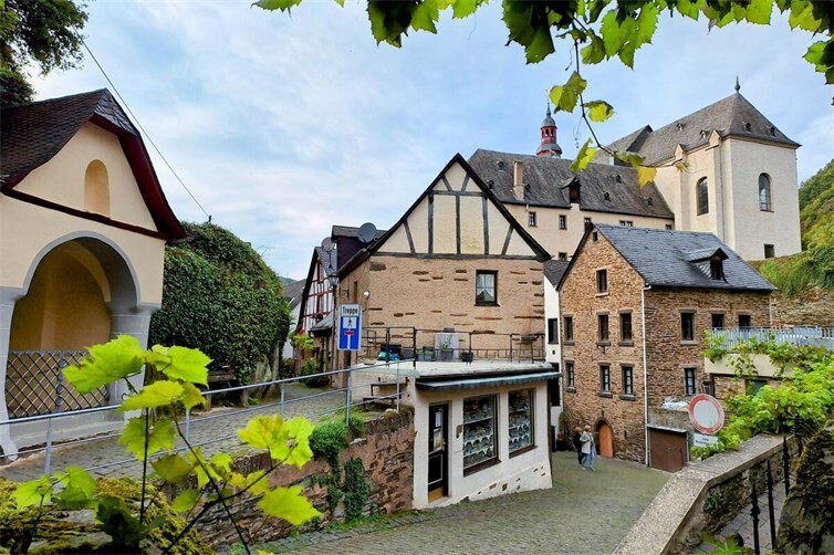Wanderung rund um das „Dornröschen der Mosel“