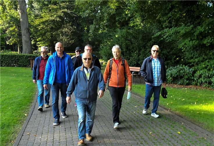 Wanderung zur Anlegestelle. Fotos: privat