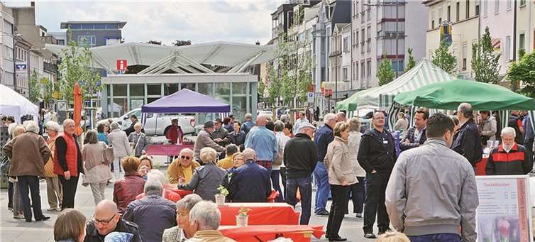 War ein Erfolg: der Auftakt der Naschmärkte in der Neuwieder City im Mai. Erdbeeren und Spargel waren das Thema.Stadt Neuwied