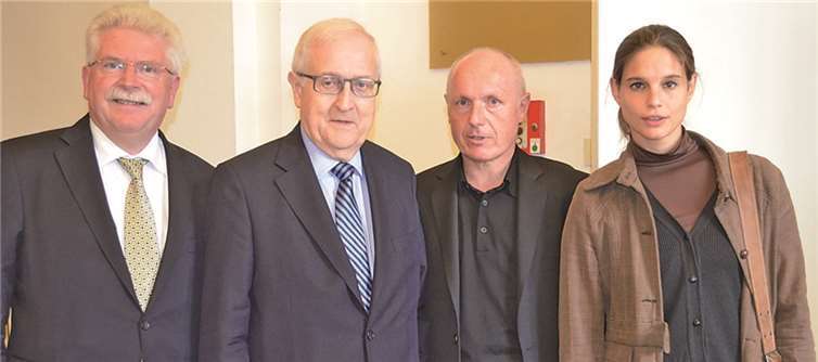 Warnen vor einer linken Mehrheit in Deutschland v.li.: der bayerische Wirtschaftsminister Martin Zeil, Rainer Brüderle, Ulrich van Bebber und Christina Steinheuer. privat